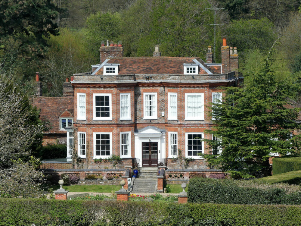 Listed Buildings How to Carry Out Work Safely & Legally